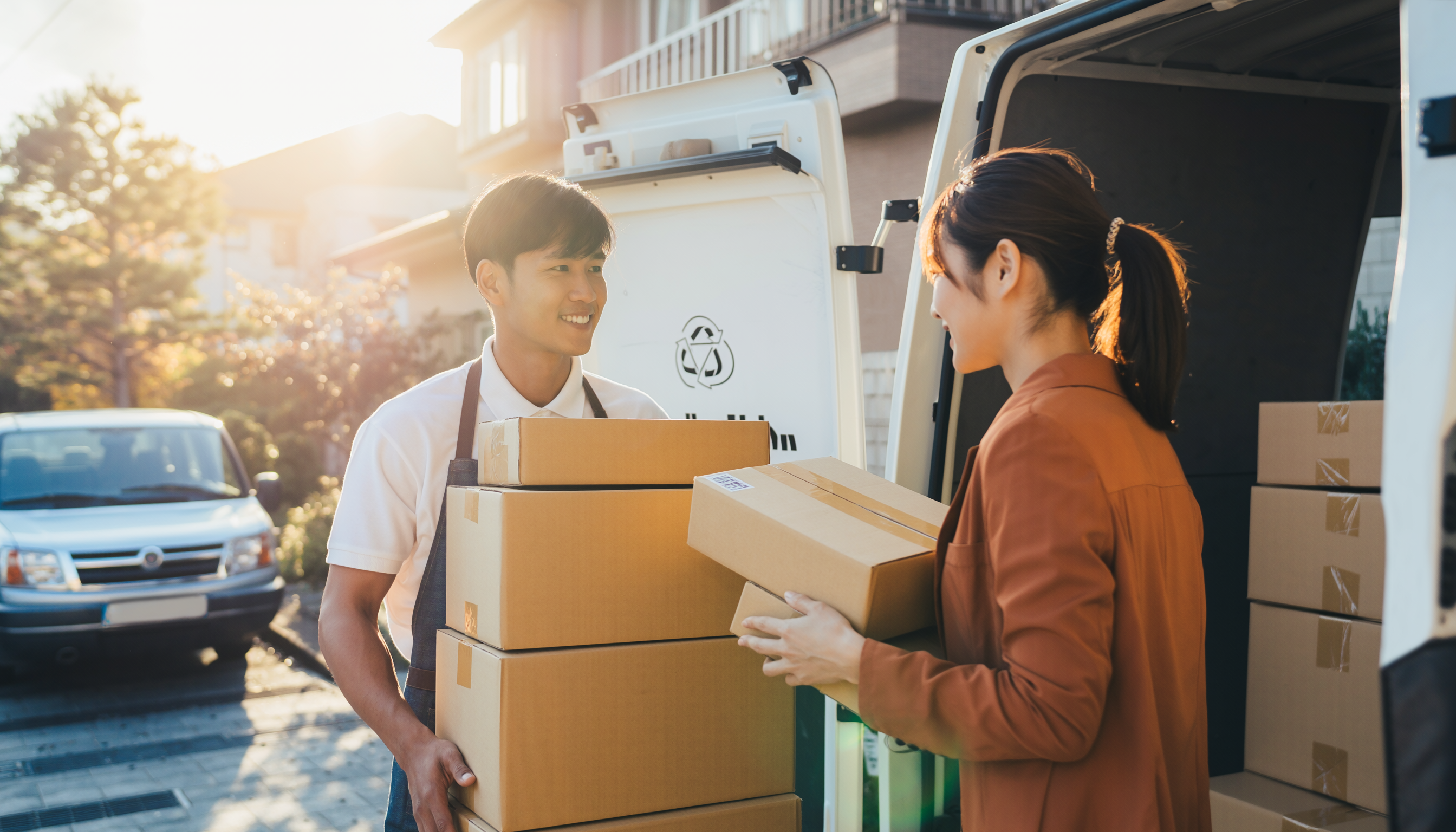 出張・宅配買取サービスの様子